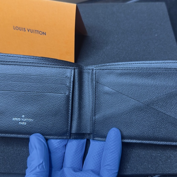 LV Graphite Wallet - Picture 3 of 7
